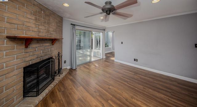 243 Northwood Commons, Livermore CA: https://media.crmls.org/mediaz/8d38a6ae-d3ff-4be6-bc25-b27d872732fc.jpg