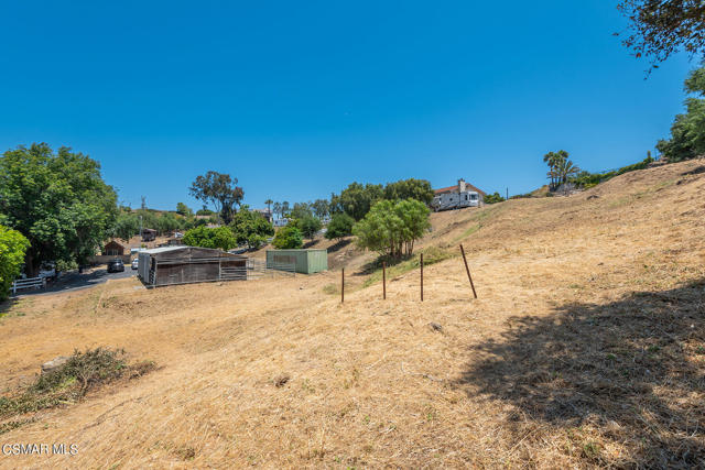0 Silas Ln Lane, Newbury Park CA: https://media.crmls.org/mediaz/8d391140-5b5b-4383-beec-7b65c42825fc.jpg