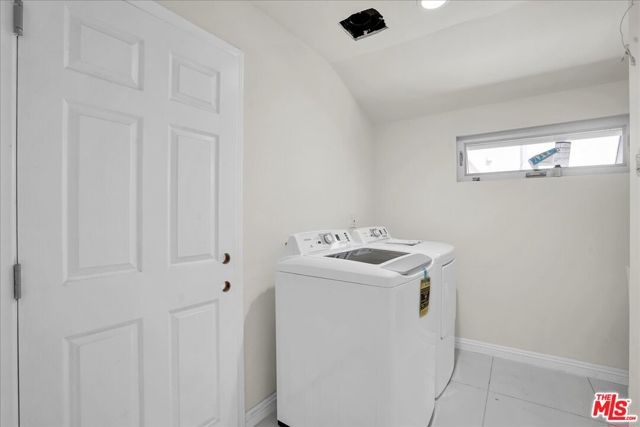 7900 Zeus Drive, Los Angeles CA: https://media.crmls.org/mediaz/8d3971aa-7b91-45b5-836f-558820c282cf.jpg