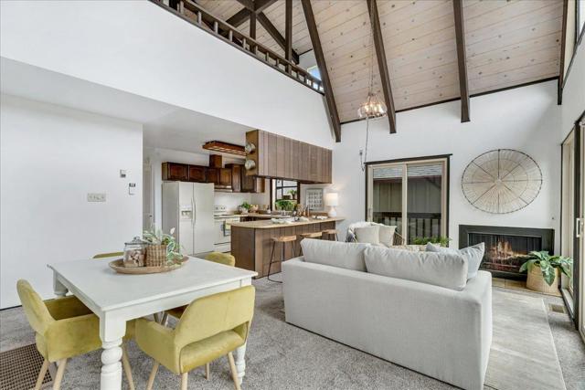 208 Brook Avenue, Santa Cruz CA: https://media.crmls.org/mediaz/8d397520-0008-4ad5-bd98-a9f4bf52bf54.jpg