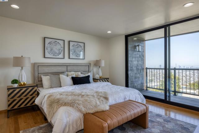 17 Ora Way, San Francisco CA: https://media.crmls.org/mediaz/8d3aa6a6-e02d-4567-b81f-6fae9b22d820.jpg