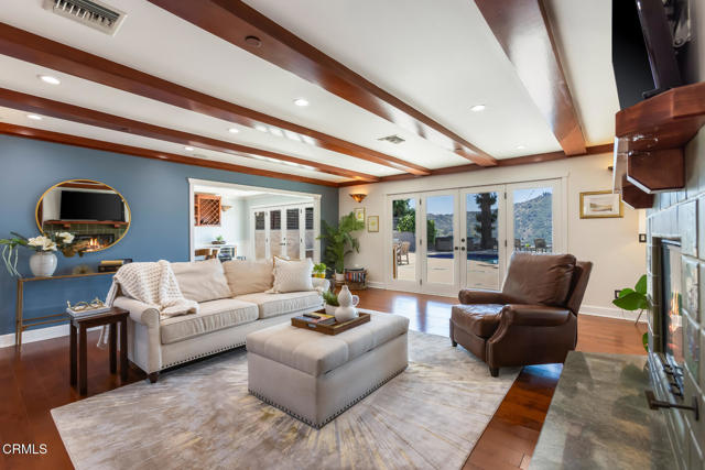 3626 Saint Elizabeth Road, Glendale CA: https://media.crmls.org/mediaz/8d3ba288-f35c-4420-bfc6-190b04660ed4.jpg