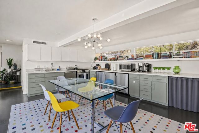 2499 S Palm Canyon Drive, Palm Springs, CA 92264