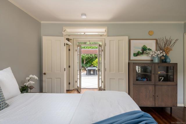 5839 Camino De La Costa, La Jolla CA: https://media.crmls.org/mediaz/8d3d980f-39cf-4108-9072-8c821a33c258.jpg