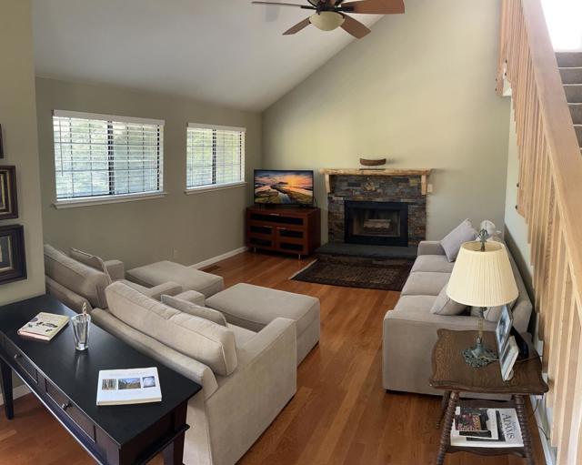 40586 Saddleback Road, Bass Lake CA: https://media.crmls.org/mediaz/8d3df036-aed1-4be0-b0dd-b9e29bdc29d2.jpg
