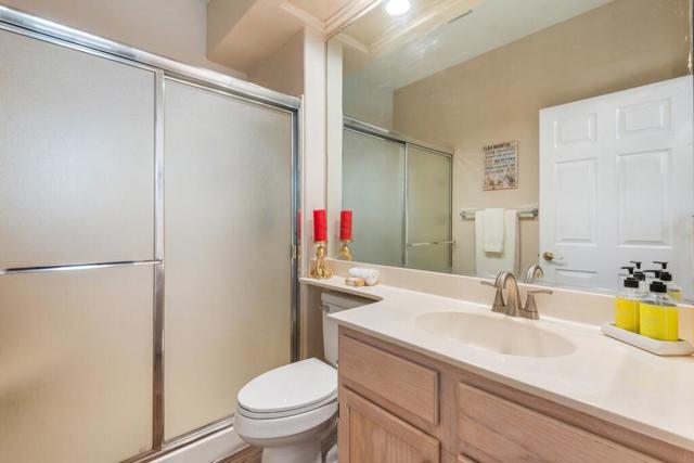 37395 Purple Shadow Road, Palm Desert CA: https://media.crmls.org/mediaz/8d3e4505-8688-4342-81c9-3d5dc2e30f94.jpg