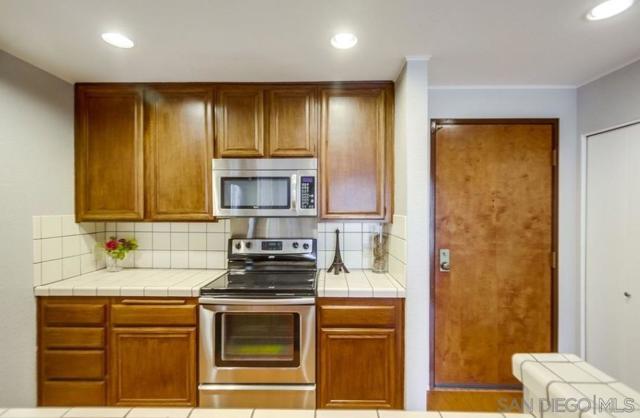 850 State street, San Diego CA: https://media.crmls.org/mediaz/8d3e99f5-d000-43e3-9e3a-bcdb0f9a751a.jpg