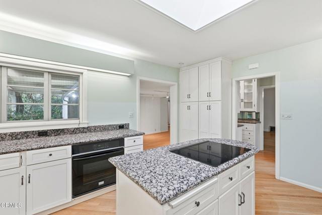 Detail Gallery Image 14 of 71 For 1768 Casa Grande St, Pasadena,  CA 91104 - 3 Beds | 3 Baths