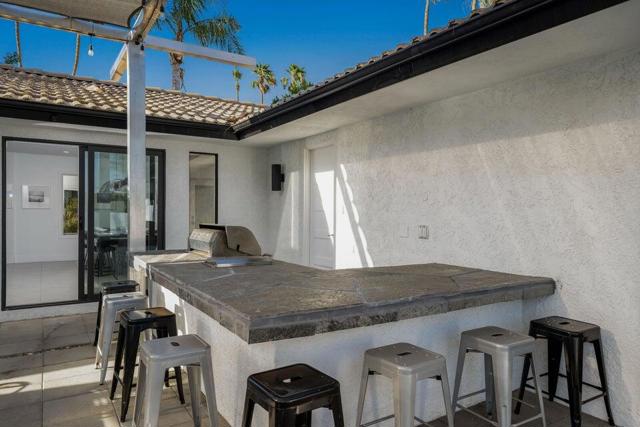 505 N Camino Real, Palm Springs CA: https://media.crmls.org/mediaz/8d417950-2392-428f-80ea-009041c96f7a.jpg