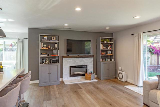 2725 Newhall Street, Santa Clara CA: https://media.crmls.org/mediaz/8d417e7e-97ce-4508-977c-d0fc4779e642.jpg
