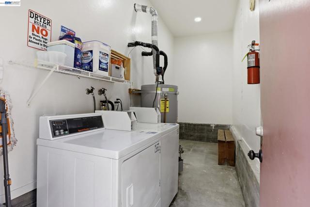 Image 45 of 48 For 2550 Damuth St