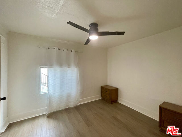 223 Lake Shore Terrace, Los Angeles CA: https://media.crmls.org/mediaz/8d4243d1-f196-4c2f-aabc-98b03eb3ffed.jpg