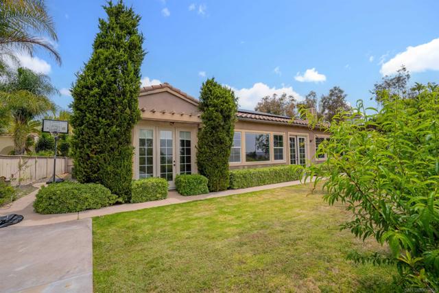 1052 Mountain Ash Ave, Chula Vista CA: https://media.crmls.org/mediaz/8d426118-ab92-4a99-b238-b567a9ec8c2f.jpg