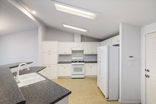 15300 Palm Drive, Desert Hot Springs CA: https://media.crmls.org/mediaz/8d4271bf-97fc-4a95-a5c2-3b34ad46c575.jpg