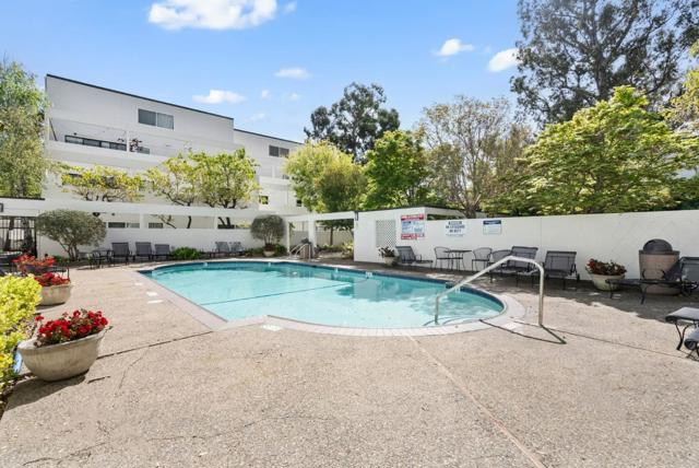1919 Alameda De Las Pulgas, San Mateo CA: https://media.crmls.org/mediaz/8d4373b2-2c1f-4d43-bce2-f77bd1231488.jpg