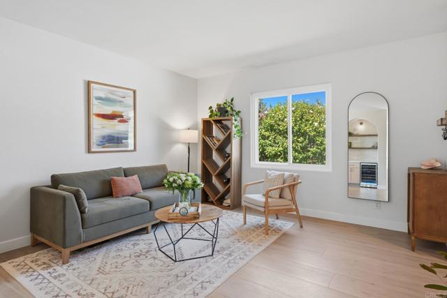 Detail Gallery Image 8 of 52 For 771 via Barquero, San Marcos,  CA 92069 - 3 Beds | 2/1 Baths