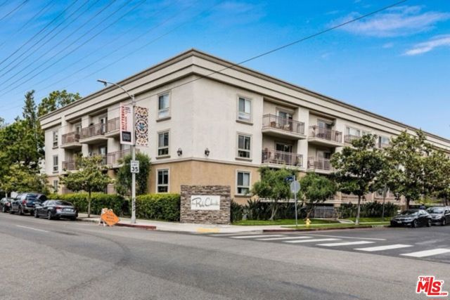 141 Clark Drive, West Hollywood, California 90048, 1 Bedroom Bedrooms, ,1 BathroomBathrooms,Condominium,For Sale,Clark,24427763