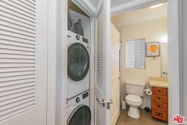 4702 Fulton Avenue, Sherman Oaks CA: https://media.crmls.org/mediaz/8d44c4ec-ffc3-48ba-a448-e5eeb88c0d53.jpg