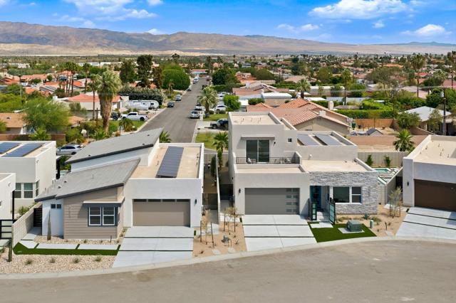 Image 39 of 41 For 41868 Volare Court