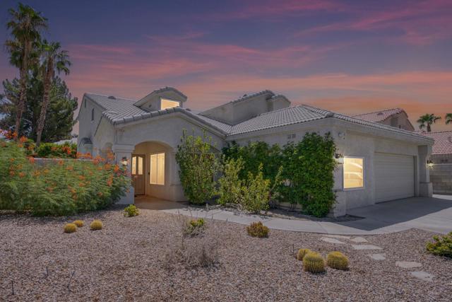 41950 Maryn Court, Palm Desert CA: https://media.crmls.org/mediaz/8d462d32-79c5-421c-af39-6330d5e7b6ed.jpg
