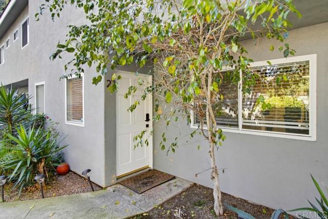 Detail Gallery Image 15 of 65 For 4421 Tremont #27,  San Diego,  CA 92102 - 3 Beds | 2 Baths