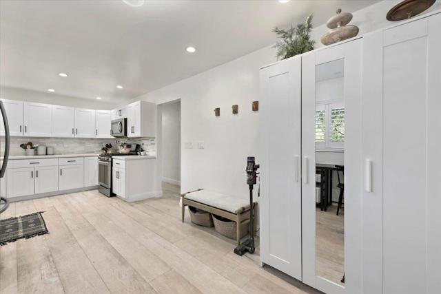 789 Canada Road, Woodside CA: https://media.crmls.org/mediaz/8d479134-08f5-4261-bc14-534c89484894.jpg