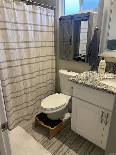 Detail Gallery Image 5 of 7 For 1451 Woodglen Ter, Bonita,  CA 91902 - 1 Beds | 1/1 Baths