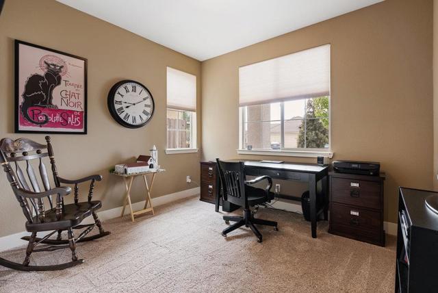 1515 Sunflower Drive, Hollister CA: https://media.crmls.org/mediaz/8d496510-3c12-4e4b-961e-8aa15cf1e842.jpg