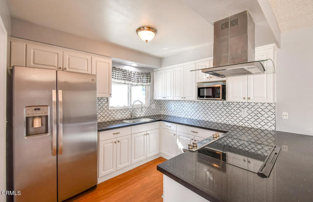 517 View Crest Drive, Montebello CA: https://media.crmls.org/mediaz/8d49fbbb-961b-400c-be0a-48d403d8999c.jpg