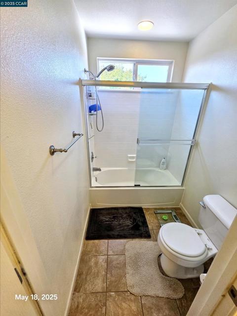 881 Meadow View Dr, Richmond CA: https://media.crmls.org/mediaz/8d4a0b20-f4b2-4852-bbaa-9261ff626ad9.jpg