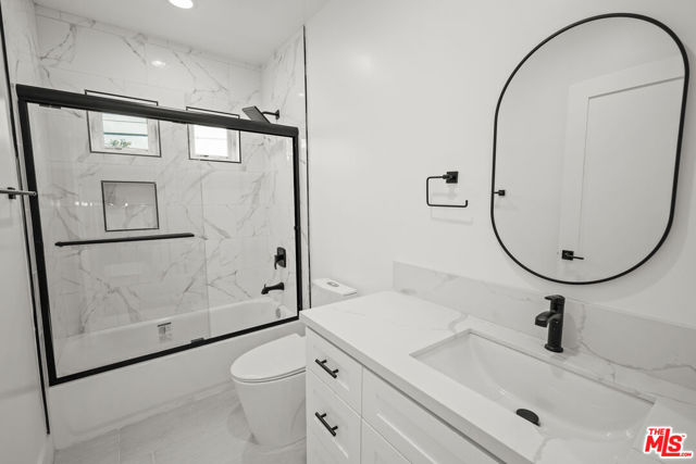 2700 Fletcher Drive, Los Angeles CA: https://media.crmls.org/mediaz/8d4a2356-cb11-42c6-90e2-631720f143ac.jpg