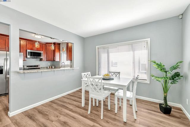 140 Tuolumne Street, Vallejo CA: https://media.crmls.org/mediaz/8d4afad1-0911-4a99-8f4e-18b3b4c3cf3a.jpg
