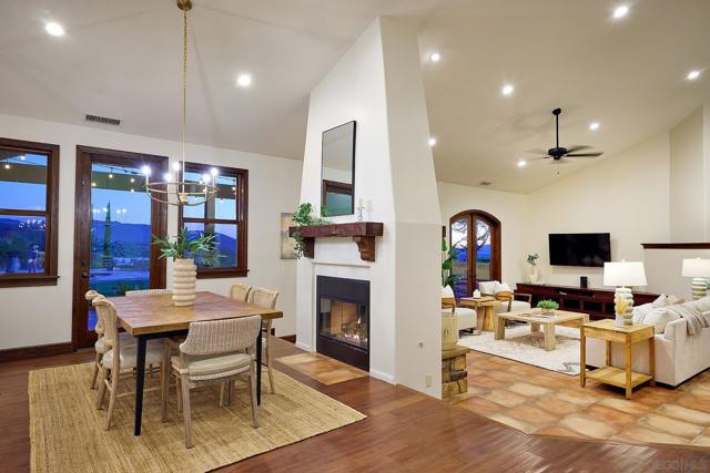 38408 Mesa Rd, Temecula CA: https://media.crmls.org/mediaz/8d4b7f88-7dde-4808-a283-7a6e532ad30d.jpg