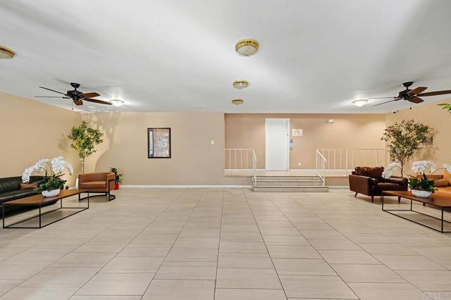 Detail Gallery Image 25 of 39 For 14141 Dickens St #111,  Sherman Oaks,  CA 91423 - 2 Beds | 2 Baths