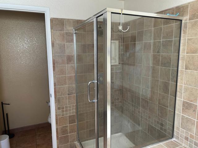 402 Calle Corazon, Oceanside CA: https://media.crmls.org/mediaz/8d4bc727-da9d-48e3-9cef-b563e8796eff.jpg