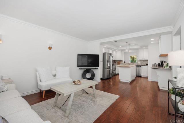 Detail Gallery Image 22 of 49 For 6561 Corte Cisco, Carlsbad,  CA 92009 - 3 Beds | 2/1 Baths