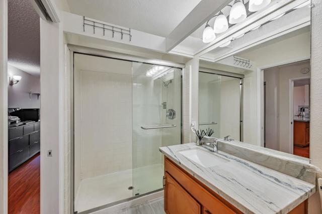 1606 BIRCHWOOD Court, Daly City CA: https://media.crmls.org/mediaz/8d4d4786-d1a5-43d6-b8b4-0b80c3bed312.jpg