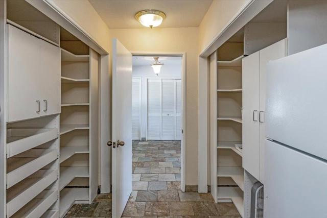 22187 Old Santa Cruz Highway, Los Gatos CA: https://media.crmls.org/mediaz/8d4d91cf-71df-494b-95dc-ec92e0655dc5.jpg