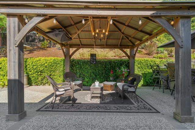 2380 Sunflower Circle, Gilroy CA: https://media.crmls.org/mediaz/8d4e5110-5a4d-4089-9235-7458d72f2efc.jpg