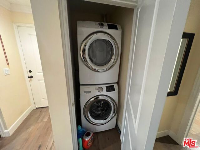 7412 Jamieson Avenue, Reseda CA: https://media.crmls.org/mediaz/8d4ed4ac-ca66-4d39-a9c3-82a89f19cf3e.jpg