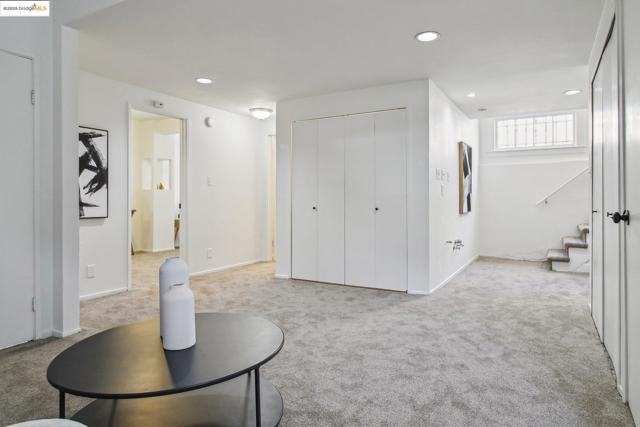 2900 Sheffield Ave, Oakland CA: https://media.crmls.org/mediaz/8d4f2ee0-5db8-4155-8a47-f0933f0c30c1.jpg
