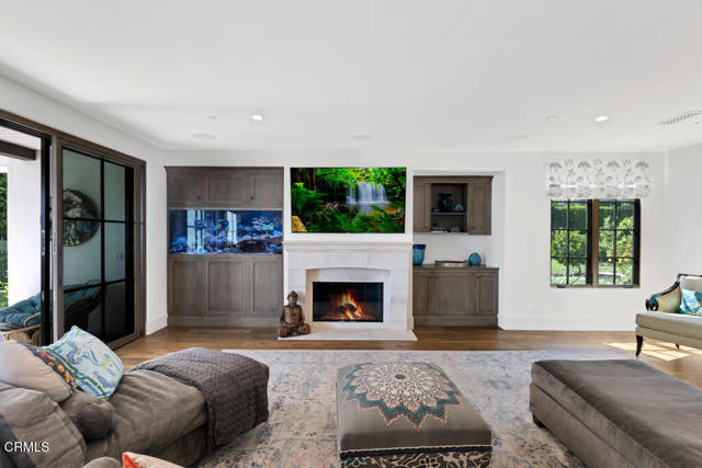 45 Valley Vista Drive, Camarillo CA: https://media.crmls.org/mediaz/8d4f4a1a-7297-4f36-9869-543b0ef82d82.jpg