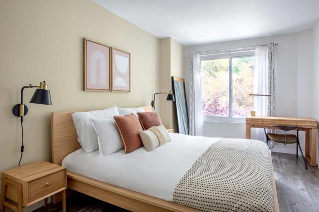 251 Middlefield Road, Palo Alto CA: https://media.crmls.org/mediaz/8d4faf9f-8890-4f78-9434-17ce4488b7f0.jpg
