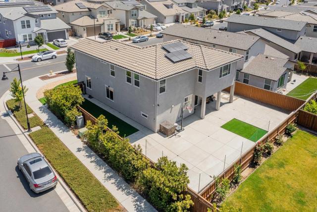 2306 Mozart avenue, Lathrop CA: https://media.crmls.org/mediaz/8d5044cd-ce04-4c86-a1d0-e7fc3011ed73.jpg