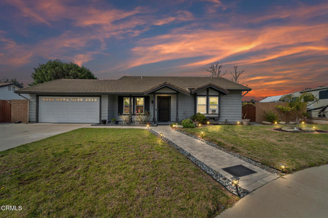 93 Flora Vista Avenue, Camarillo CA: https://media.crmls.org/mediaz/8d50f855-91d8-4526-81f5-875507fadff2.jpg
