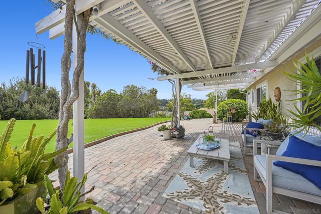 602 HOLLYRIDGE DRIVE, Encinitas CA: https://media.crmls.org/mediaz/8d5197bb-ab89-48d8-9622-897fbc34c1ee.jpg
