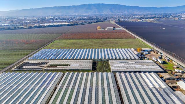 1500 Gilman Road, Gilroy CA: https://media.crmls.org/mediaz/8d51adf9-b5d4-42c6-9ce3-25e932fd5263.jpg