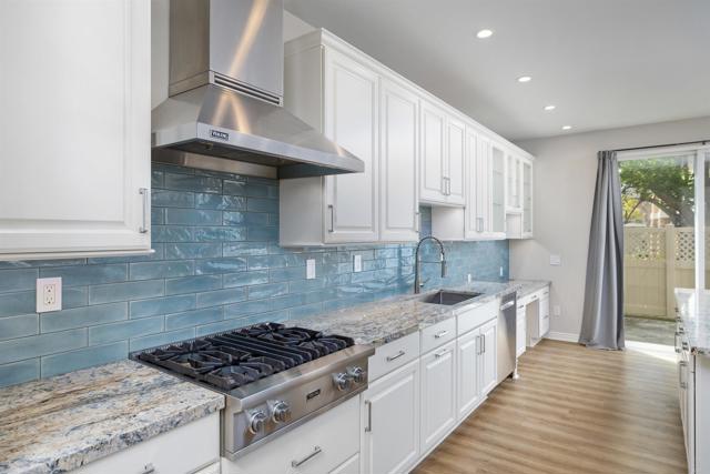 Detail Gallery Image 9 of 34 For 9753 W Canyon #4,  San Diego,  CA 92123 - 3 Beds | 2/1 Baths
