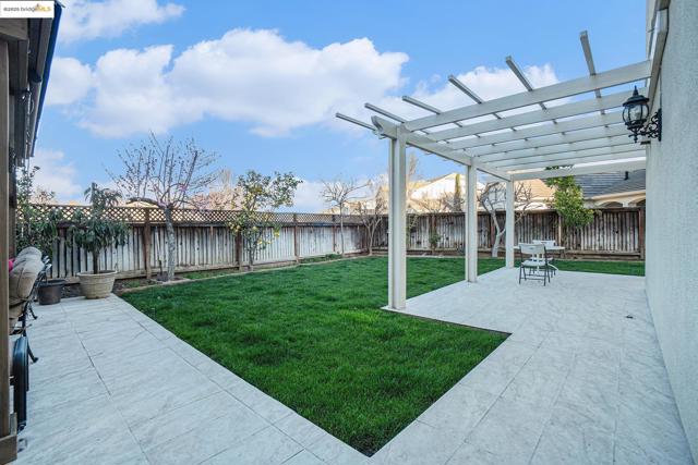 Image 28 of 42 For 1174 Tropicana Ln