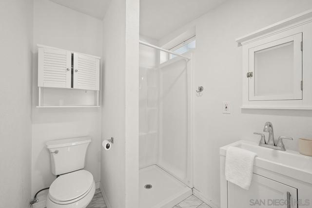 Image 19 of 27 For 2343 Murray Ridge Rd